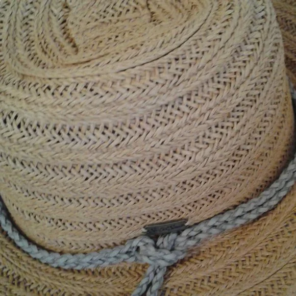 Sun Hat - Picture 2 of 4